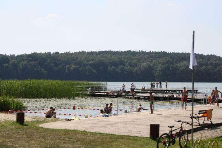 Bacowki Nad Jeziorem Goszcza Lubrza  Exterior photo